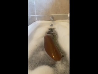 relax bath in pantyhose